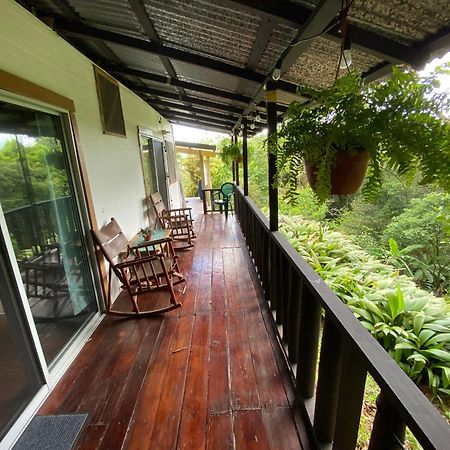לינה וארוחת בוקר La Tigra  Birds & Breakfast Costa Rica מראה חיצוני תמונה