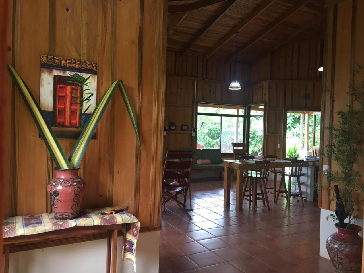 לינה וארוחת בוקר La Tigra  Birds & Breakfast Costa Rica מראה חיצוני תמונה